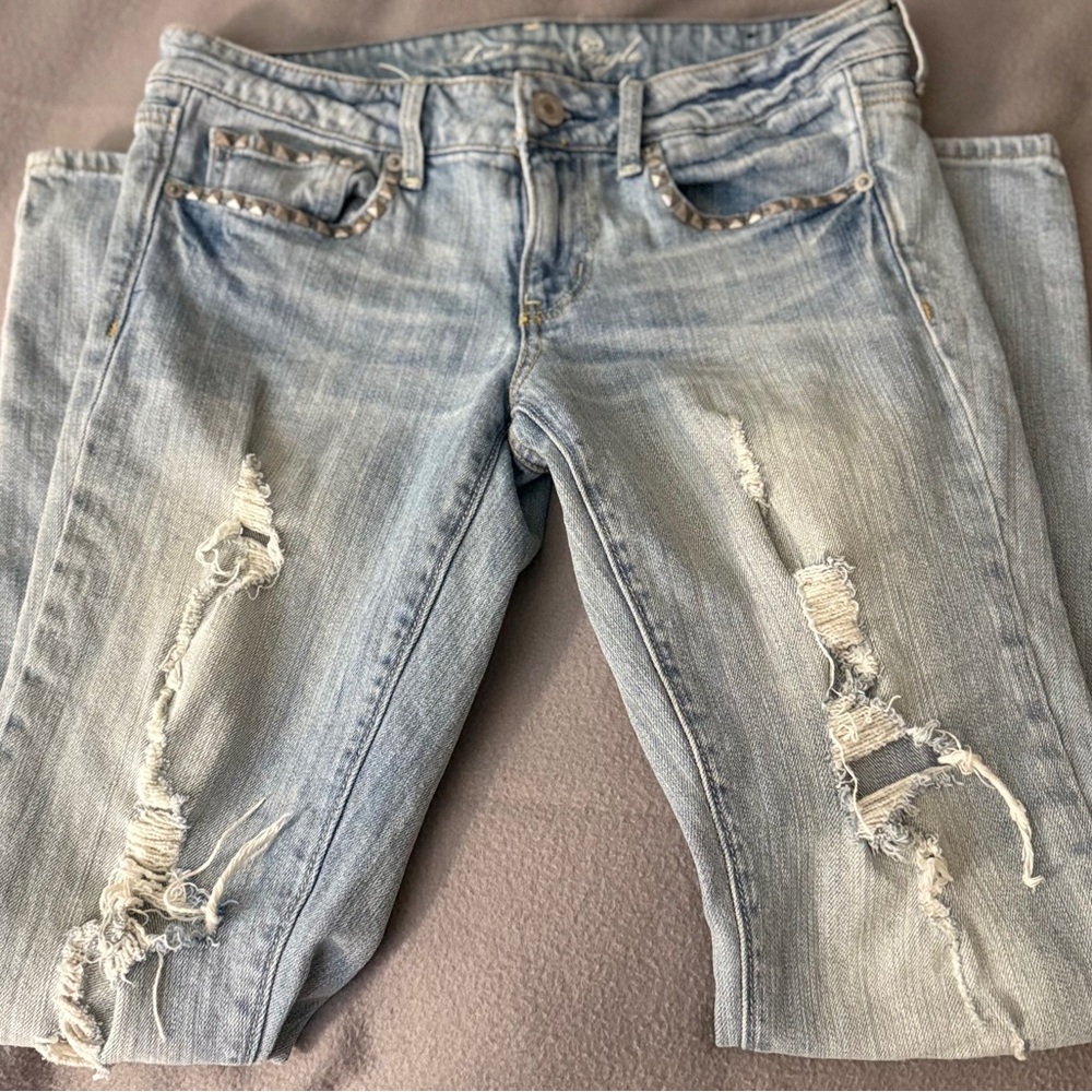 ‼️SALE ‼️ 2009 🌟 American Eagle Skinny Light Blue Distressed Jeans 👖